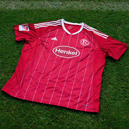 Heimtrikot 22/23 mit Flock Hen