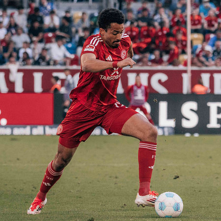Matchworn Heimtrikot 24/25 Iyoha