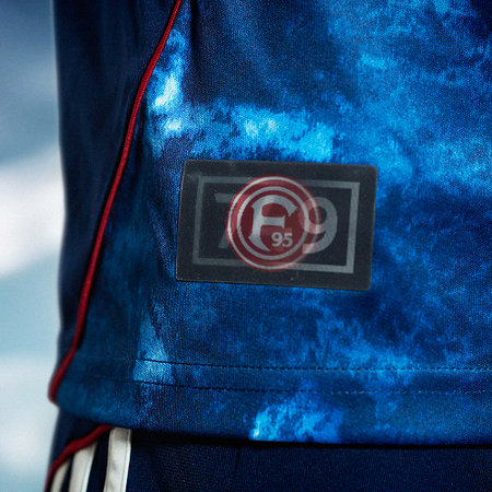 Sondertrikot "Düsseldorf am Rhein"