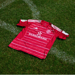 Matchworn Pokal-Heimtrikot 25/26 Daland