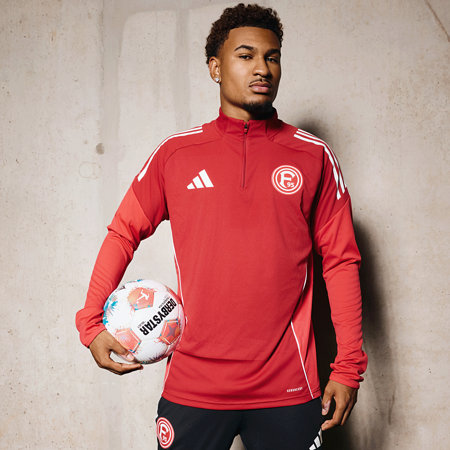 F95 Trainingshalfzip 25-26