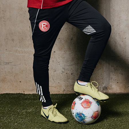 F95 Trainingshose Men 25-26