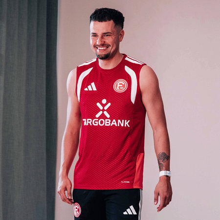 F95 Trainingstanktop Men 26-27