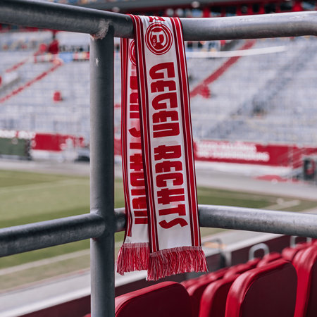 Seidenschal "Gegen Rechts"