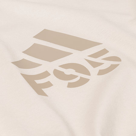 adidas T-Shirt "Behrenstraße" Sand